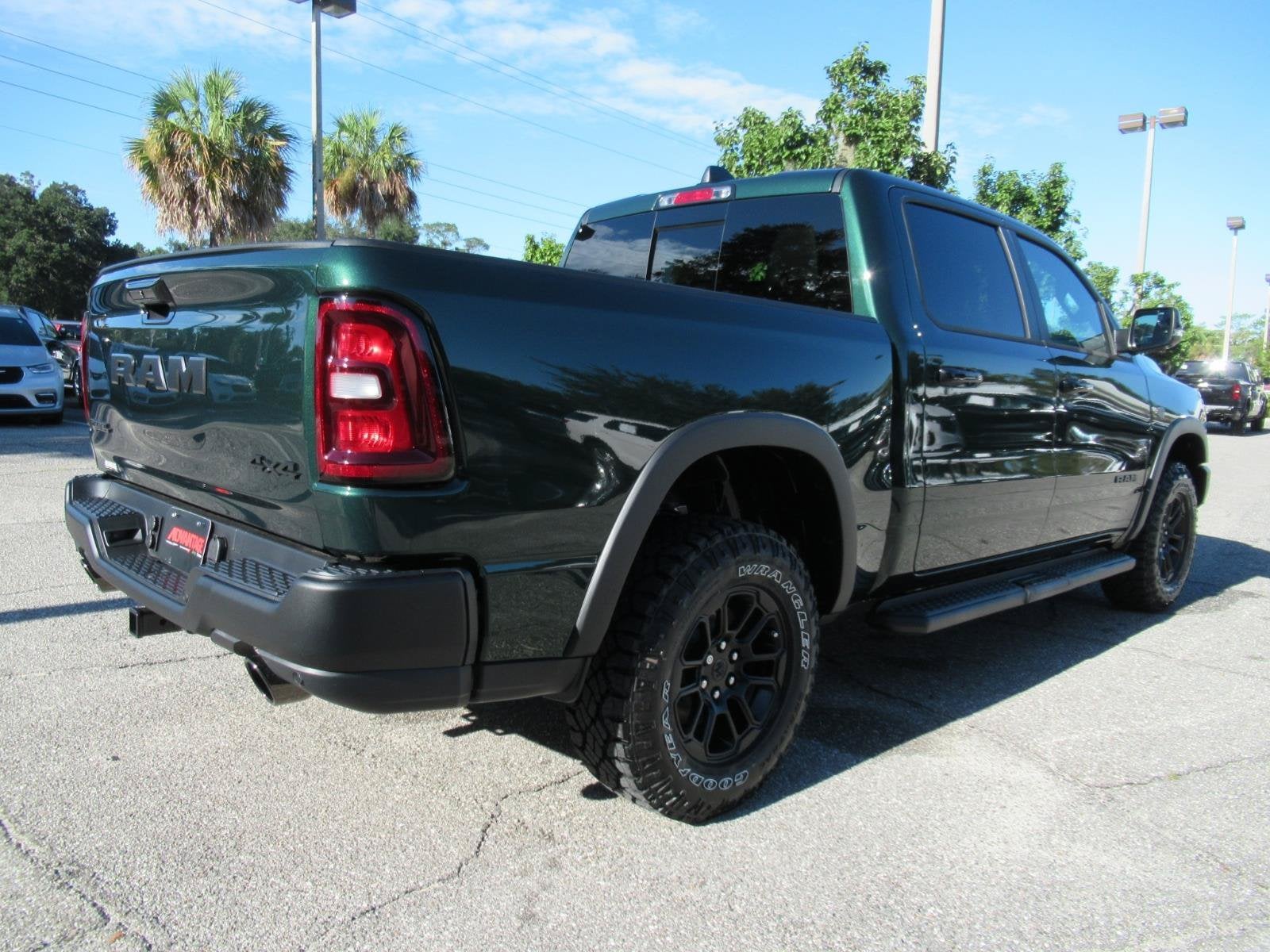 2027 RAM 1500 RAM 1500 REBEL CREW CAB 4X4 5'7' BOX