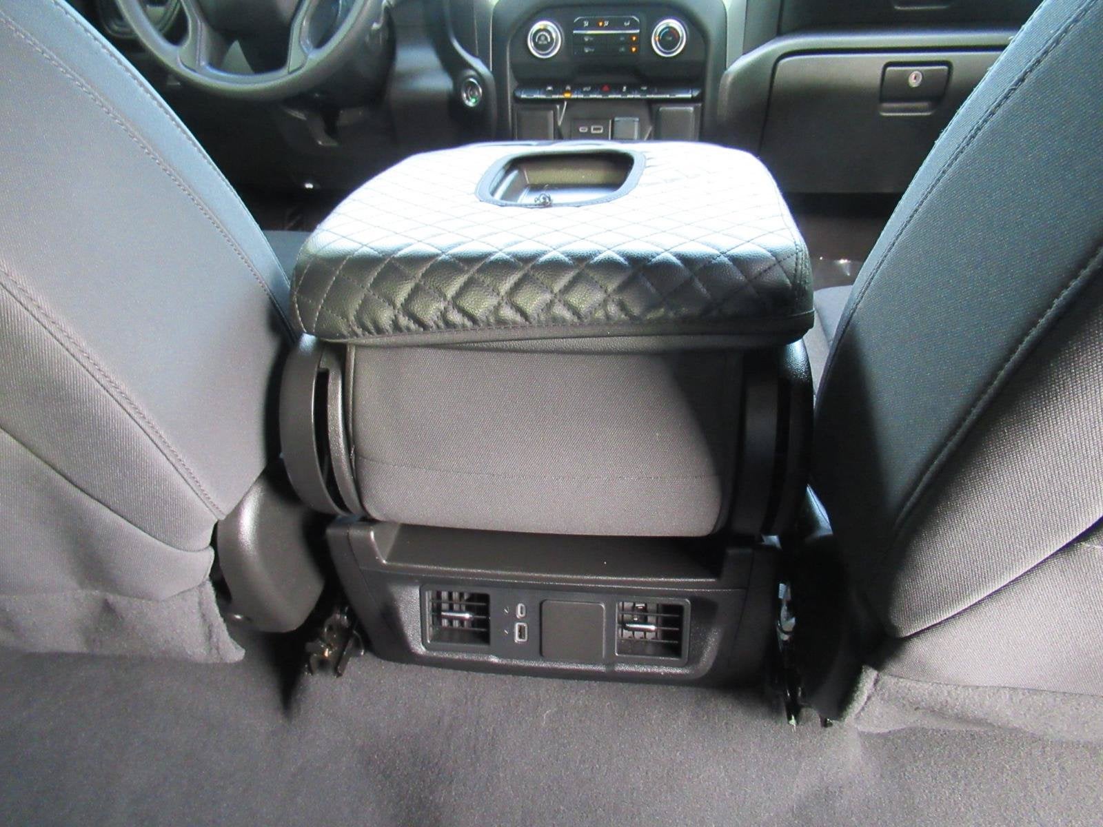 2024 Chevrolet Silverado 1500 2WD Crew Cab Short Bed Custom