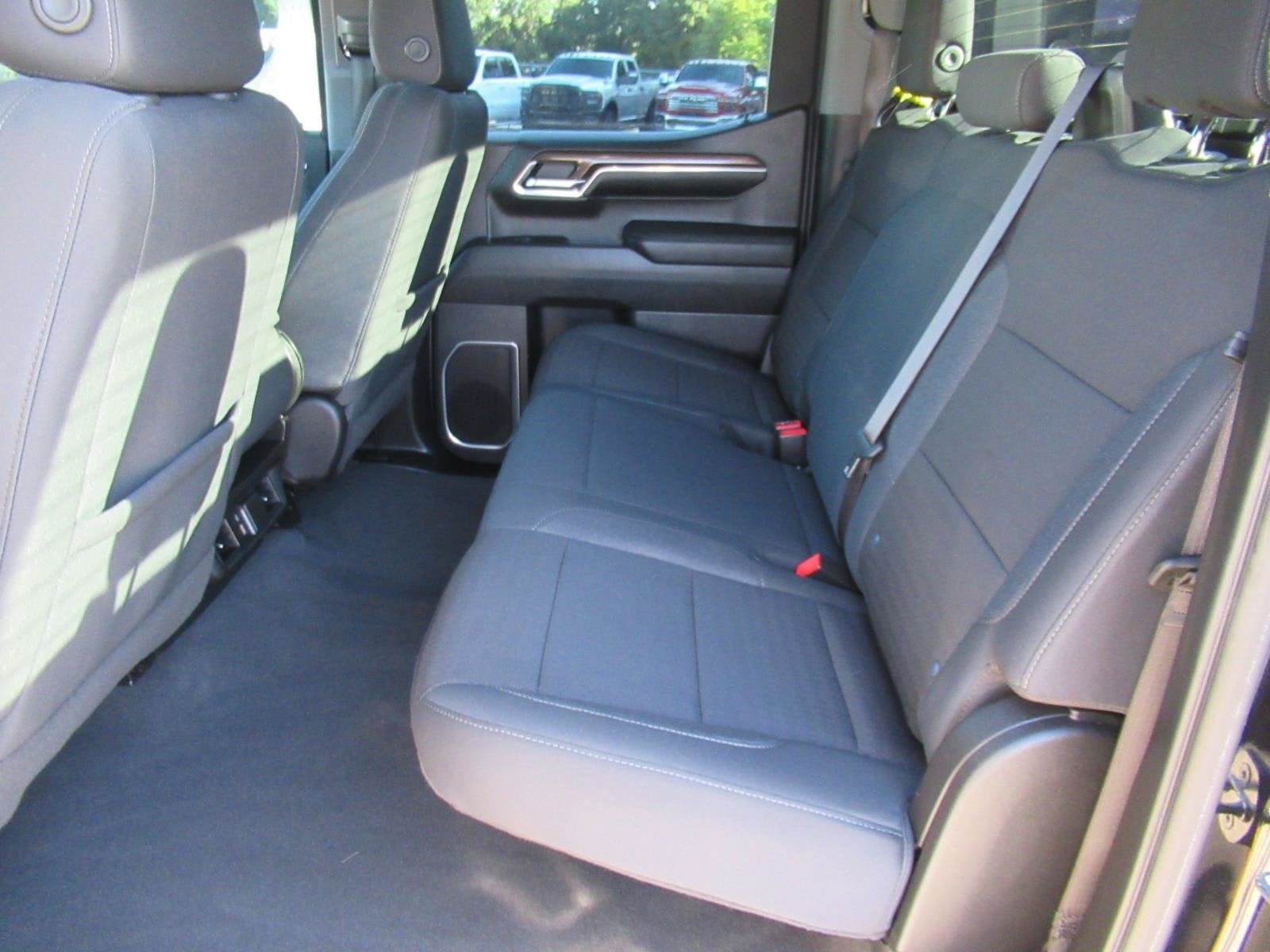 2023 Chevrolet Silverado 1500 2WD Crew Cab Short Bed RST