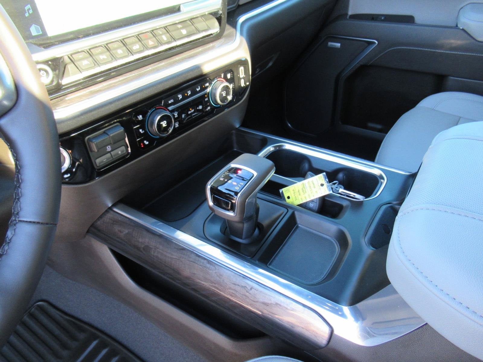 2026 Chevrolet Silverado 1500 2WD Crew Cab Short Bed LTZ