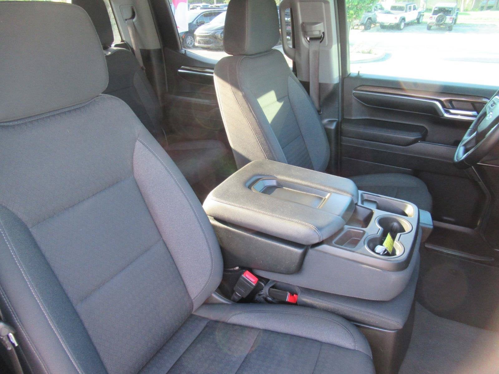 2024 Chevrolet Silverado 1500 4WD Crew Cab Standard Bed RST