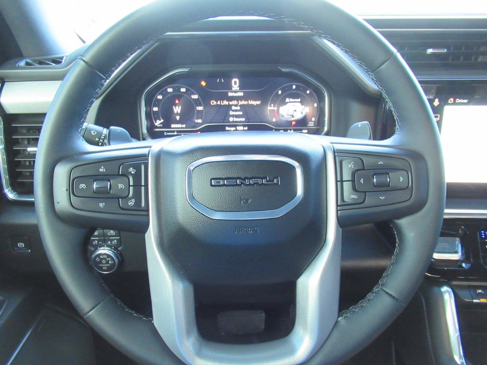 2025 GMC Sierra 1500 4WD Crew Cab Short Box Denali