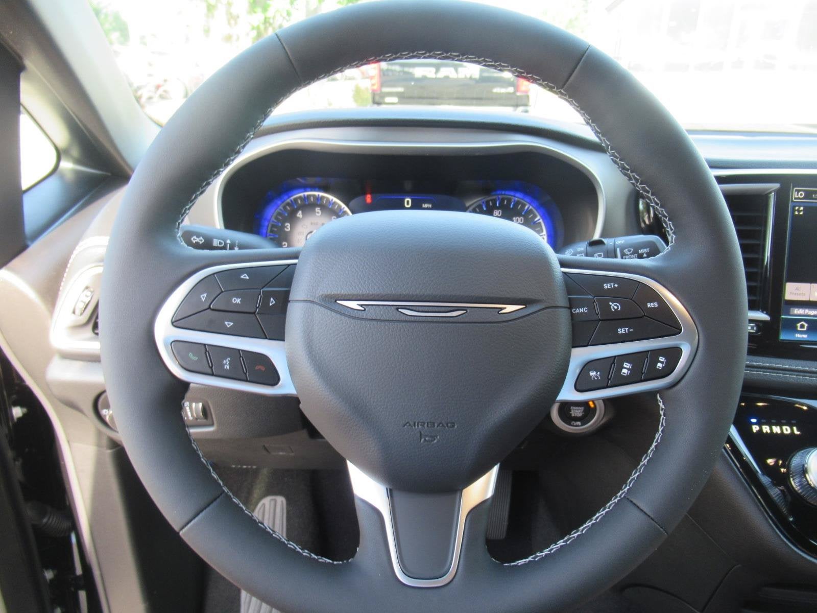 2027 Chrysler Pacifica PACIFICA SELECT