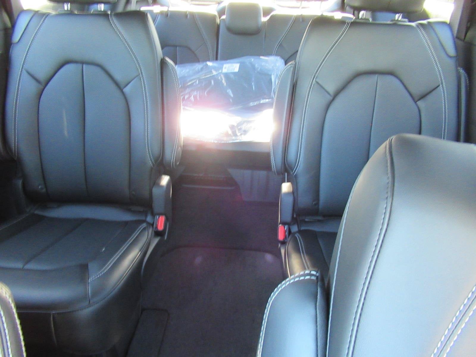 2027 Chrysler Pacifica PACIFICA SELECT