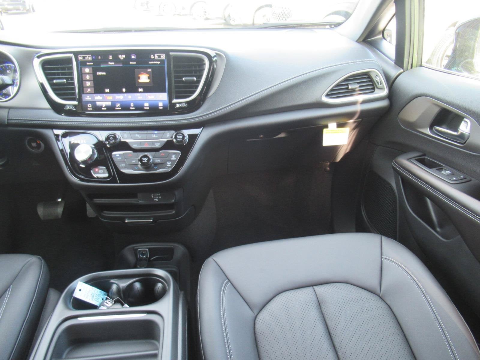 2027 Chrysler Pacifica PACIFICA SELECT