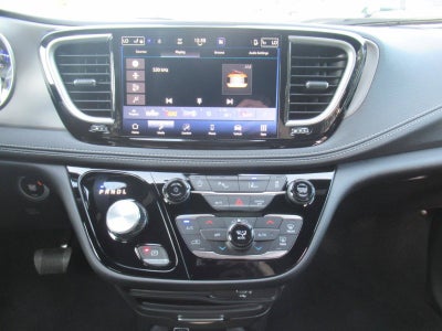 2027 Chrysler Pacifica PACIFICA SELECT
