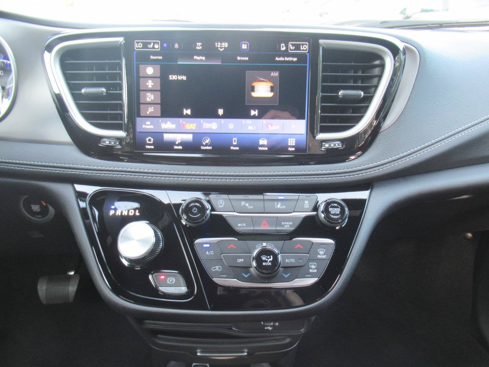 2027 Chrysler Pacifica PACIFICA SELECT