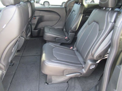 2027 Chrysler Pacifica PACIFICA SELECT