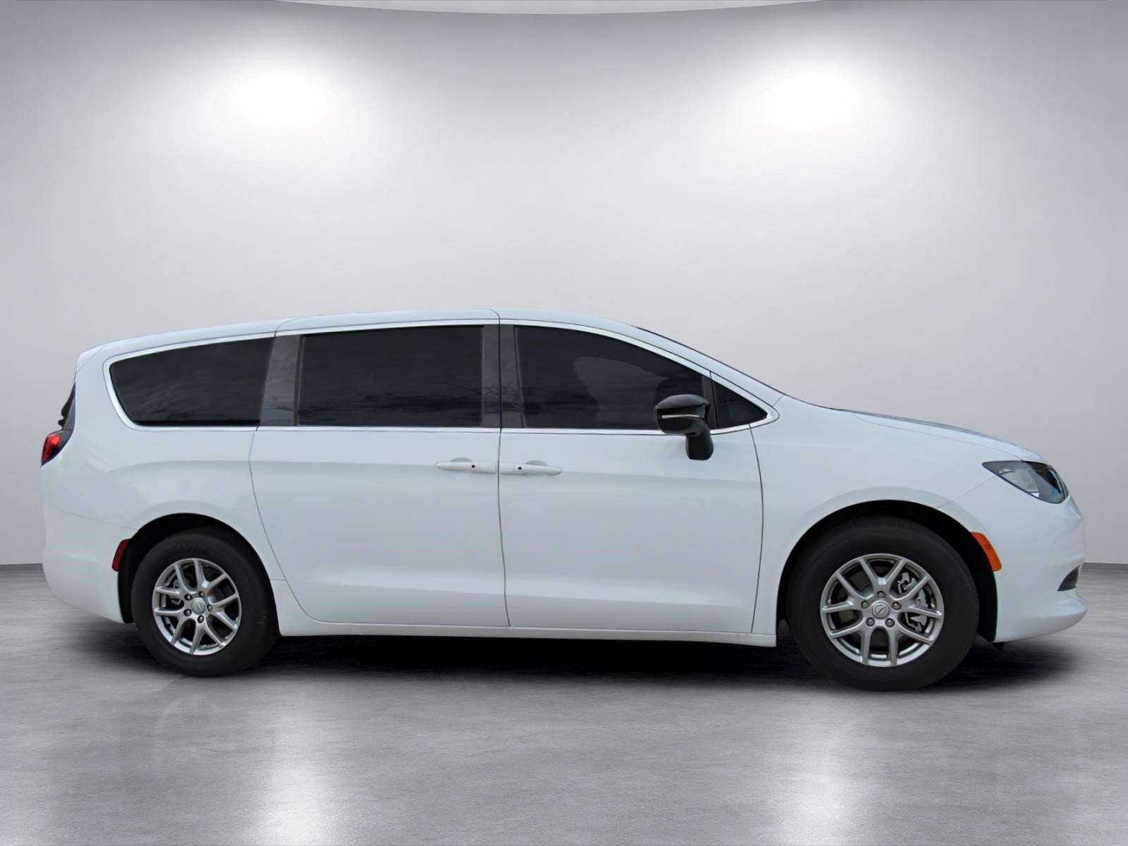 2026 Chrysler Voyager VOYAGER LX