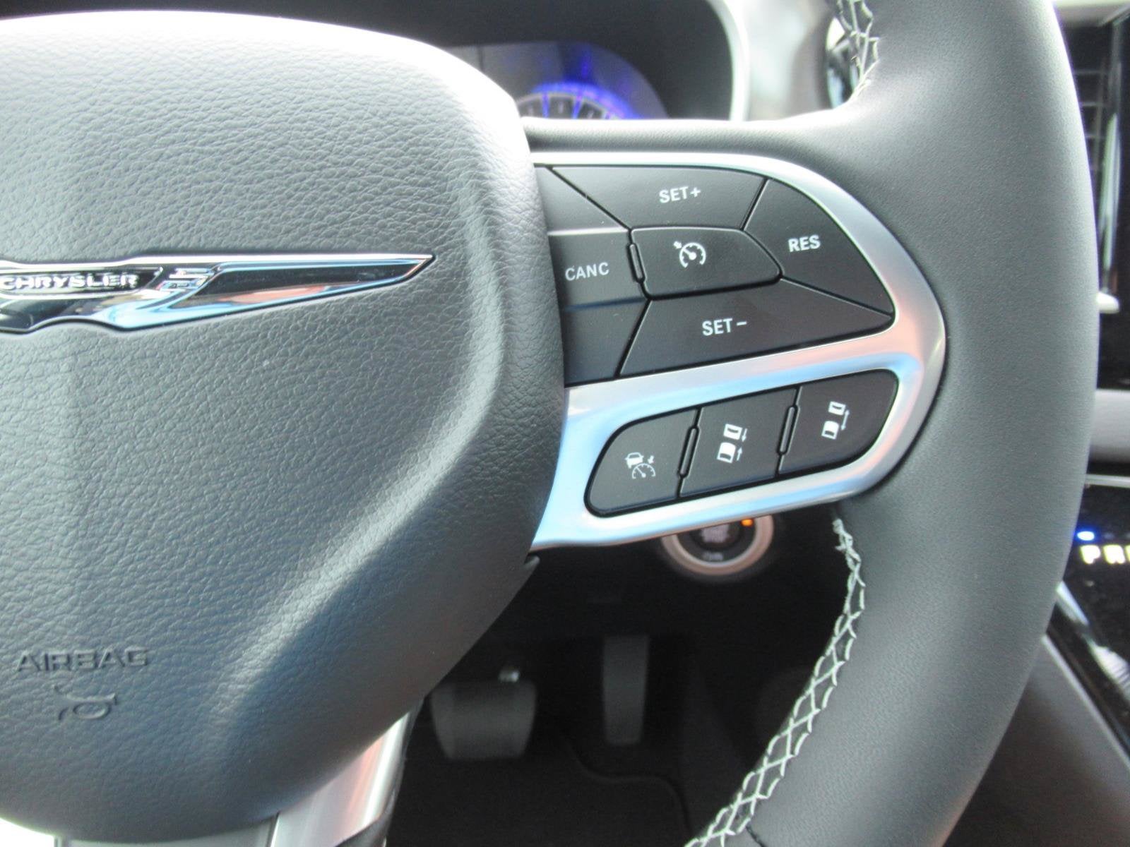 2026 Chrysler Voyager VOYAGER LX