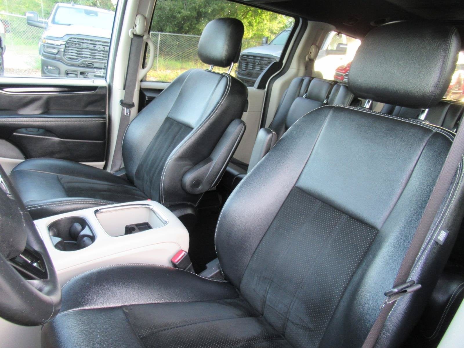 2015 Dodge Grand Caravan SXT Plus