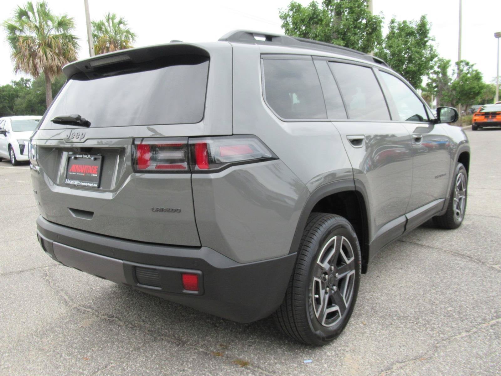 2026 Jeep Cherokee CHEROKEE LAREDO 4X4