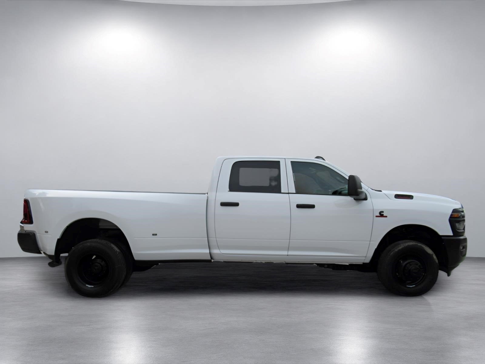 2027 RAM Ram 3500 RAM 3500 TRADESMAN CREW CAB 4X4 8' BOX