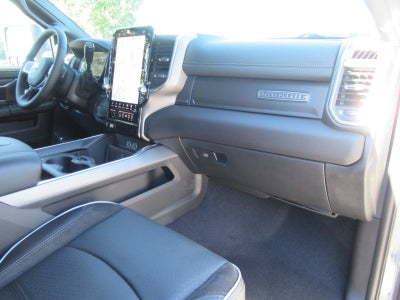 2027 RAM 3500 RAM 3500 LARAMIE CREW CAB 4X4 8' BOX
