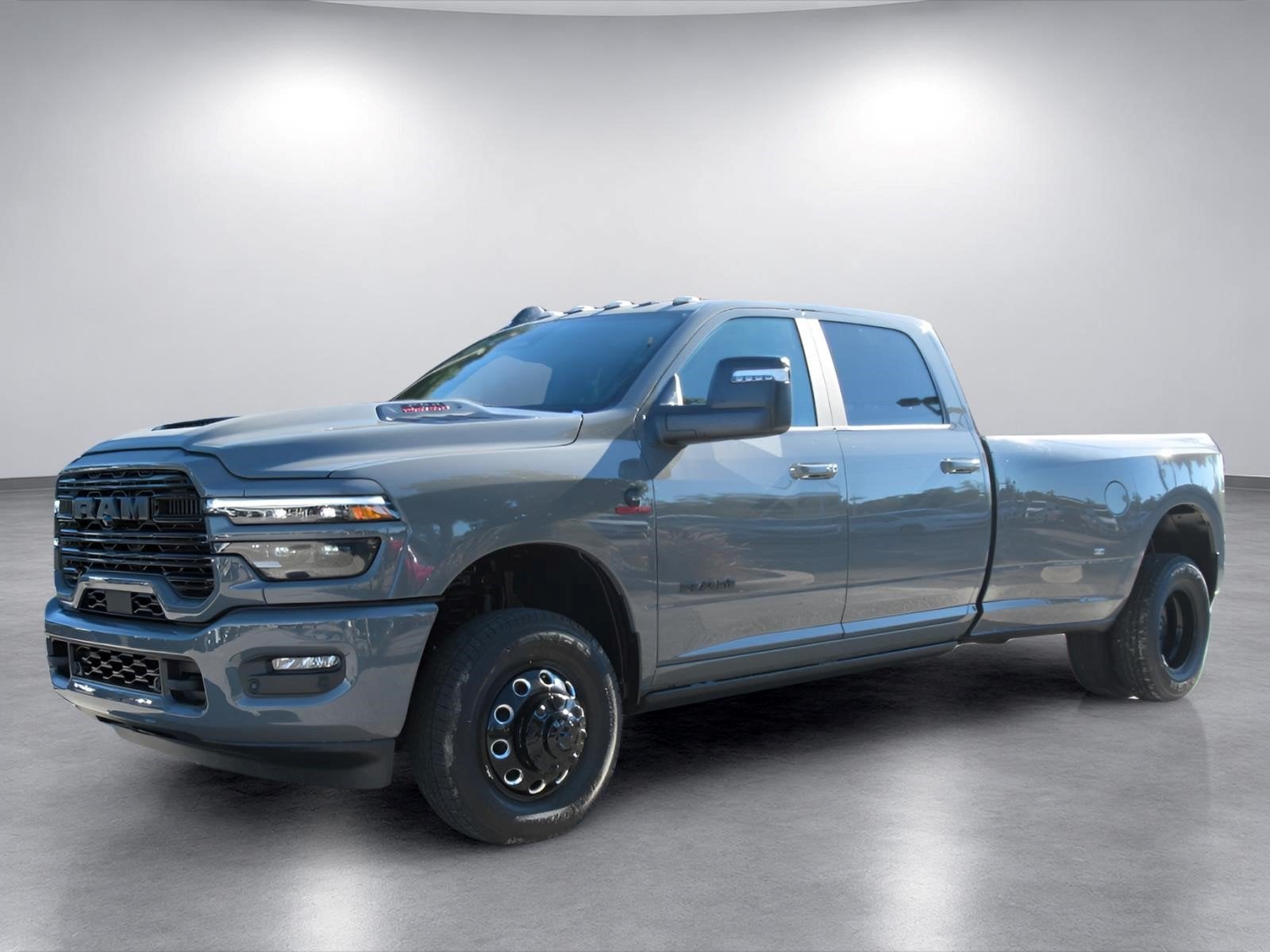2027 RAM 3500 RAM 3500 LARAMIE CREW CAB 4X4 8' BOX