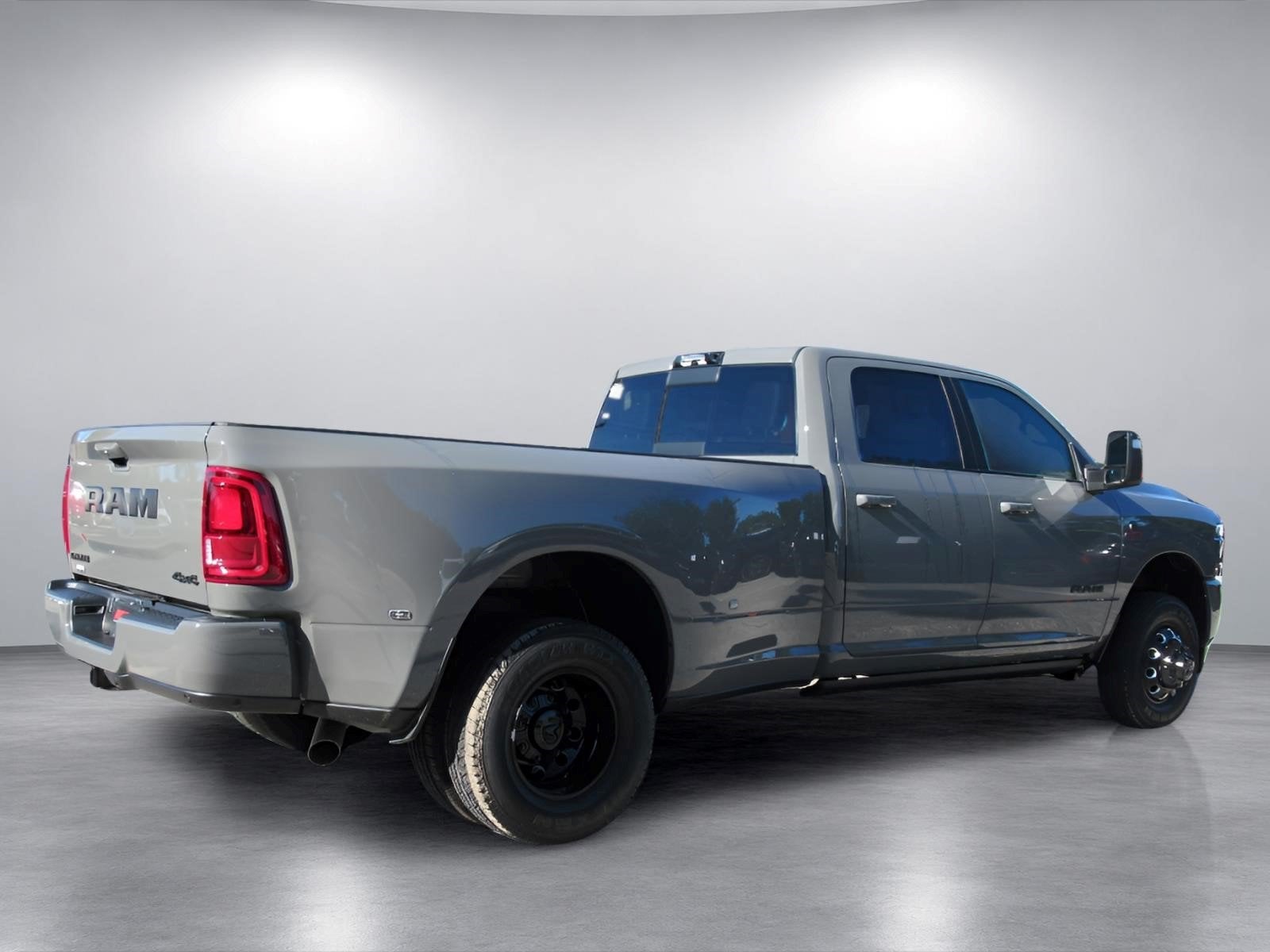 2027 RAM 3500 RAM 3500 LARAMIE CREW CAB 4X4 8' BOX