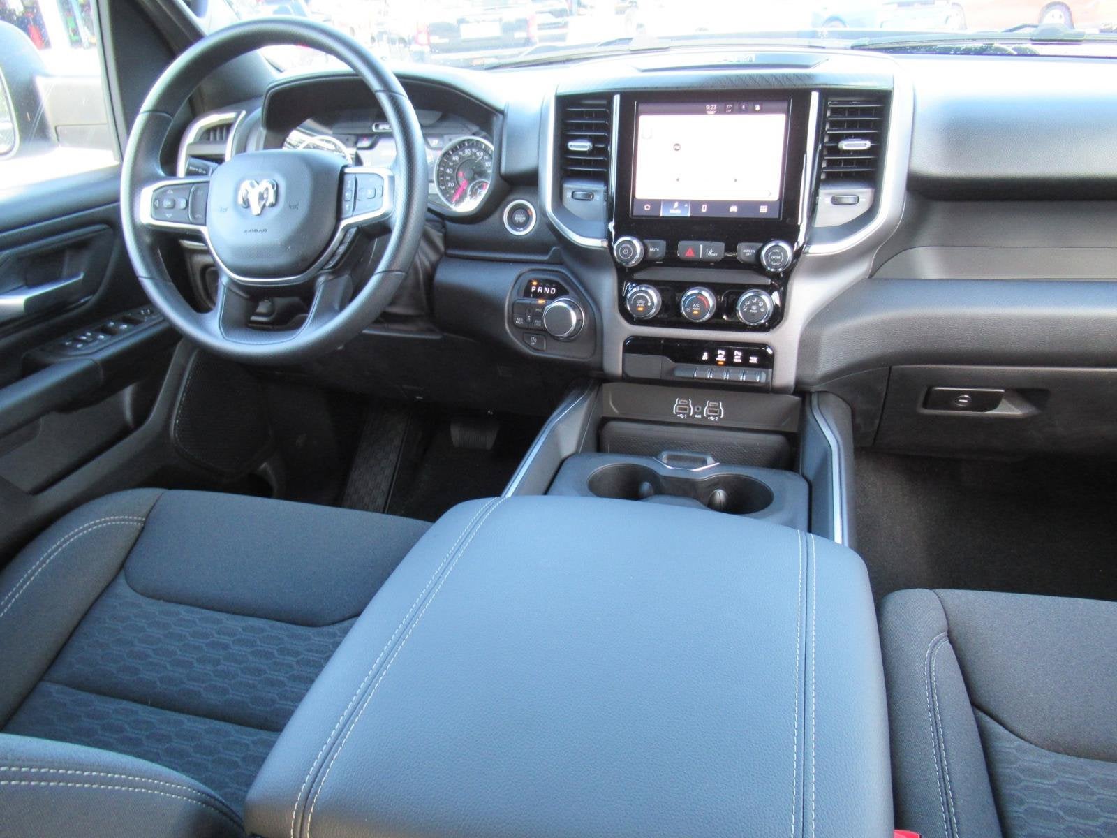 2026 RAM 1500 RAM 1500 EXPRESS CREW CAB 4X4 5'7' BOX