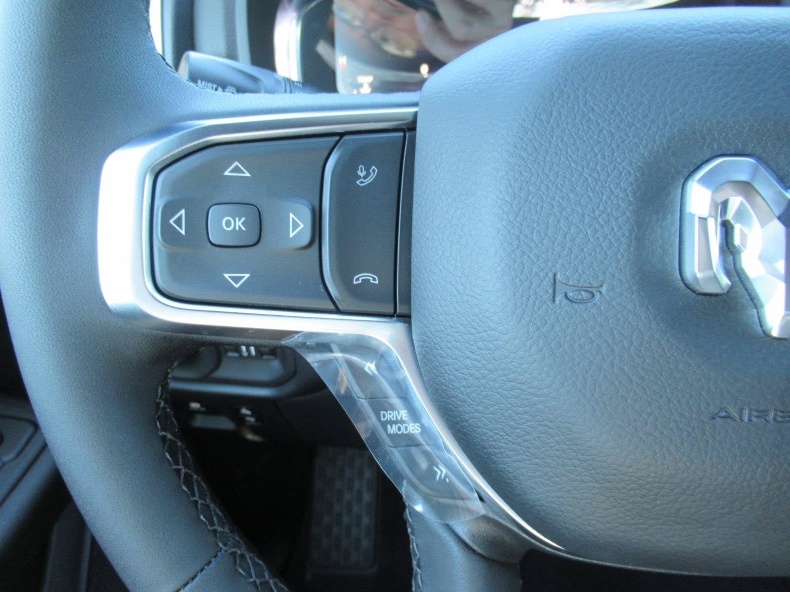 2027 RAM 1500 RAM 1500 BIG HORN CREW CAB 4X4 5'7' BOX